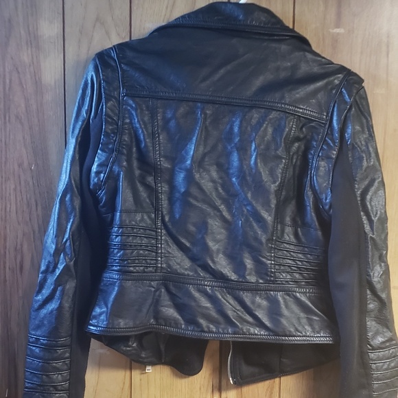 Jacket - Picture 3 of 4